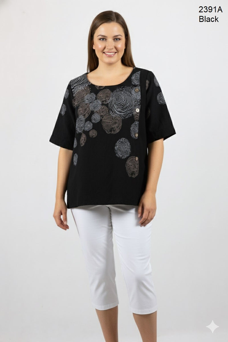 Lea Abstract Button Detail Top – Black