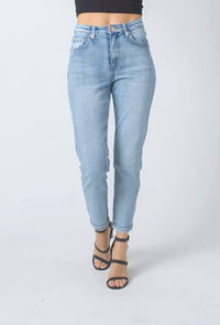 Sue Straight Cut Jeans Stonewashed.