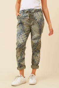 Zinnia Leaf Print Jogger Pants