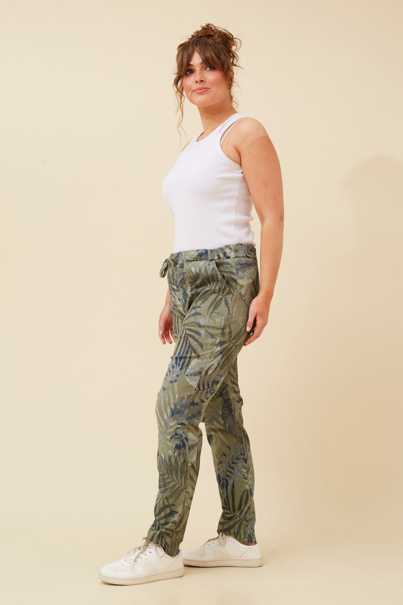 Zinnia Leaf Print Jogger Pants