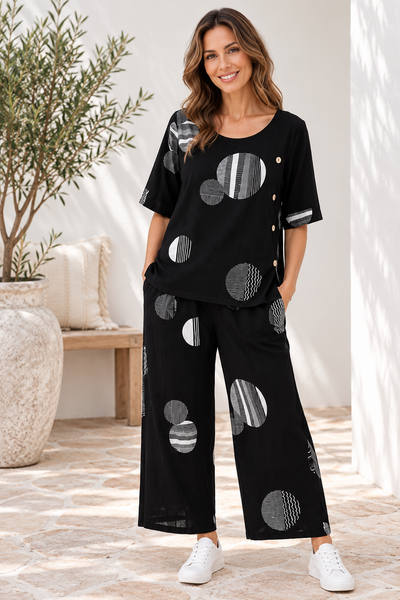 Lea Circle Button Detail Top